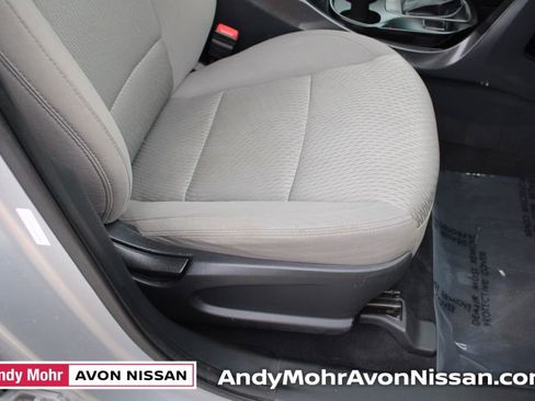 Used 2016 Hyundai Santa Fe Sport image 18