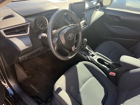 Used 2022 Toyota Corolla LE image 15