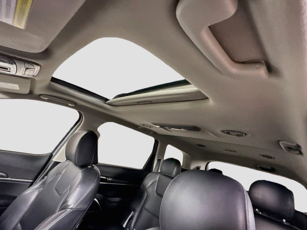 Used 2022 Kia Telluride S AWD/4WD image 12