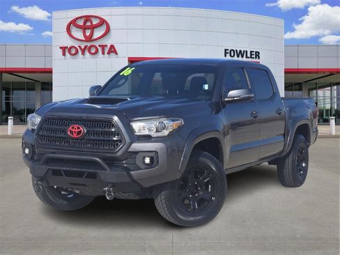 Used 2016 Toyota Tacoma TRD Sport w/ Towing Package image 1
