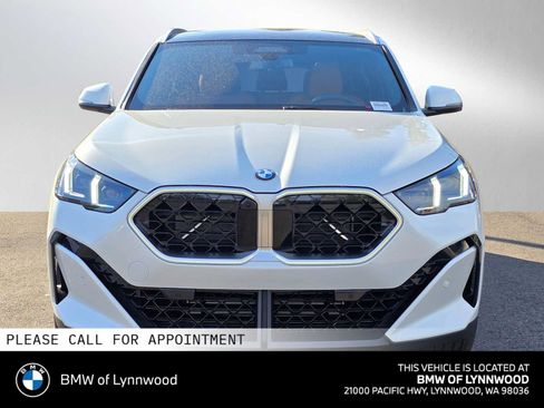New 2026 BMW X2 xDrive28i w/ Technology Package AWD/4WD image 8