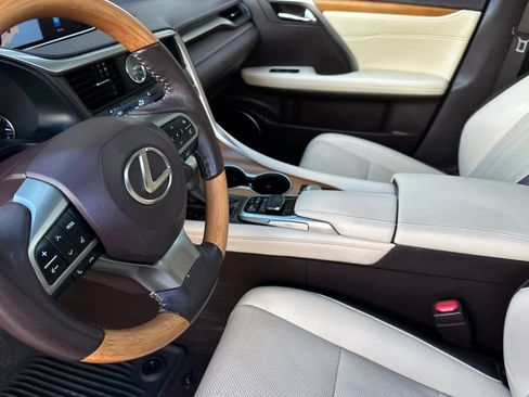 Used 2019 Lexus RX 450h AWD image 12