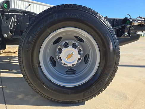 New 2026 Chevrolet Silverado 3500 W/T image 29