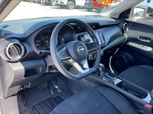 Used 2024 Nissan Kicks SV image 14