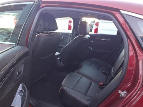 Used 2018 Chevrolet Impala Premier w/ Premier Confidence Package image 15