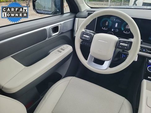 Used 2025 Hyundai Santa Fe SEL FWD image 16