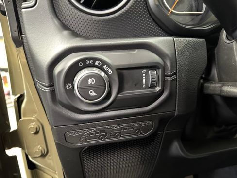 New 2026 Jeep Gladiator Mojave w/ Safety Group AWD/4WD image 27