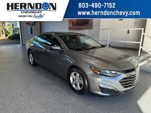 Used 2024 Chevrolet Malibu LT image 1