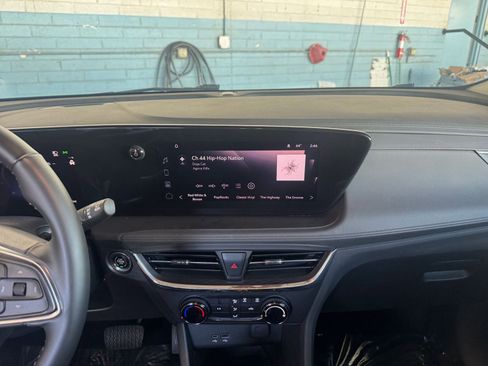 Used 2025 Buick Encore GX Preferred image 18