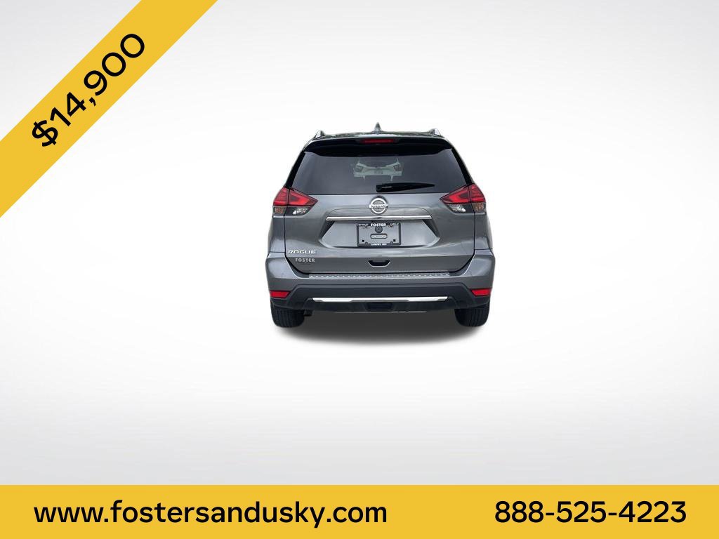 Used 2017 Nissan Rogue S w/ S Appearance Package FWD image 4