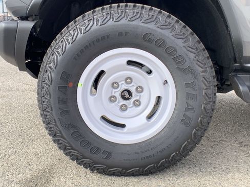 New 2025 Ford Bronco Heritage Edition image 13