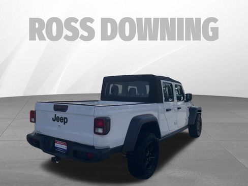 Used 2022 Jeep Gladiator Sport image 3
