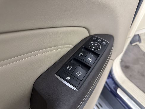 Used 2014 Mercedes-Benz ML 350 4MATIC image 11