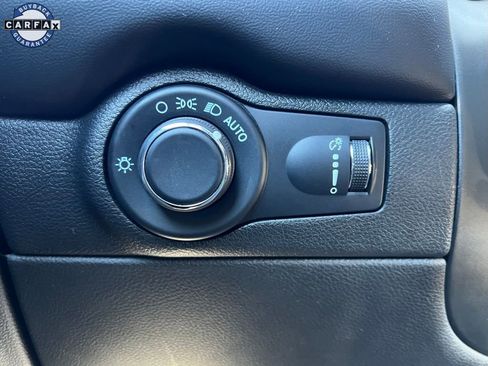 Used 2023 Dodge Durango GT image 12