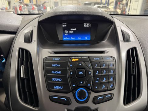 Used 2018 Ford Transit Connect XLT image 17