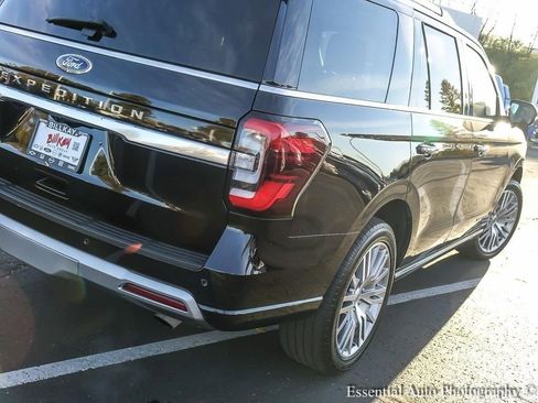 Used 2024 Ford Expedition Platinum image 10