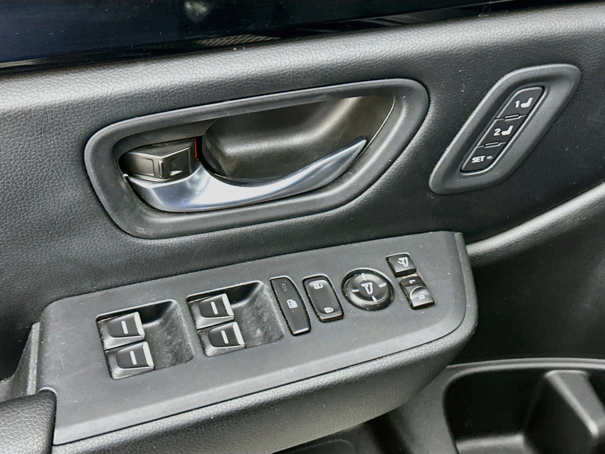 Used 2023 Honda Pilot TrailSport image 15