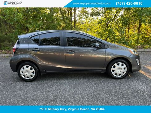 Used 2016 Toyota Prius C One FWD image 1