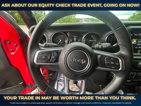 Used 2022 Jeep Wrangler Unlimited Sahara AWD/4WD image 20