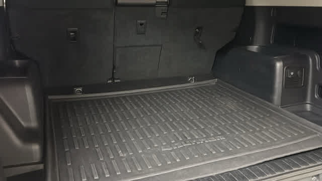 Used 2018 Toyota 4Runner SR5 RWD image 27