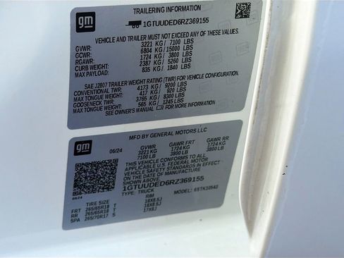 Used 2024 GMC Sierra 1500 SLT image 43