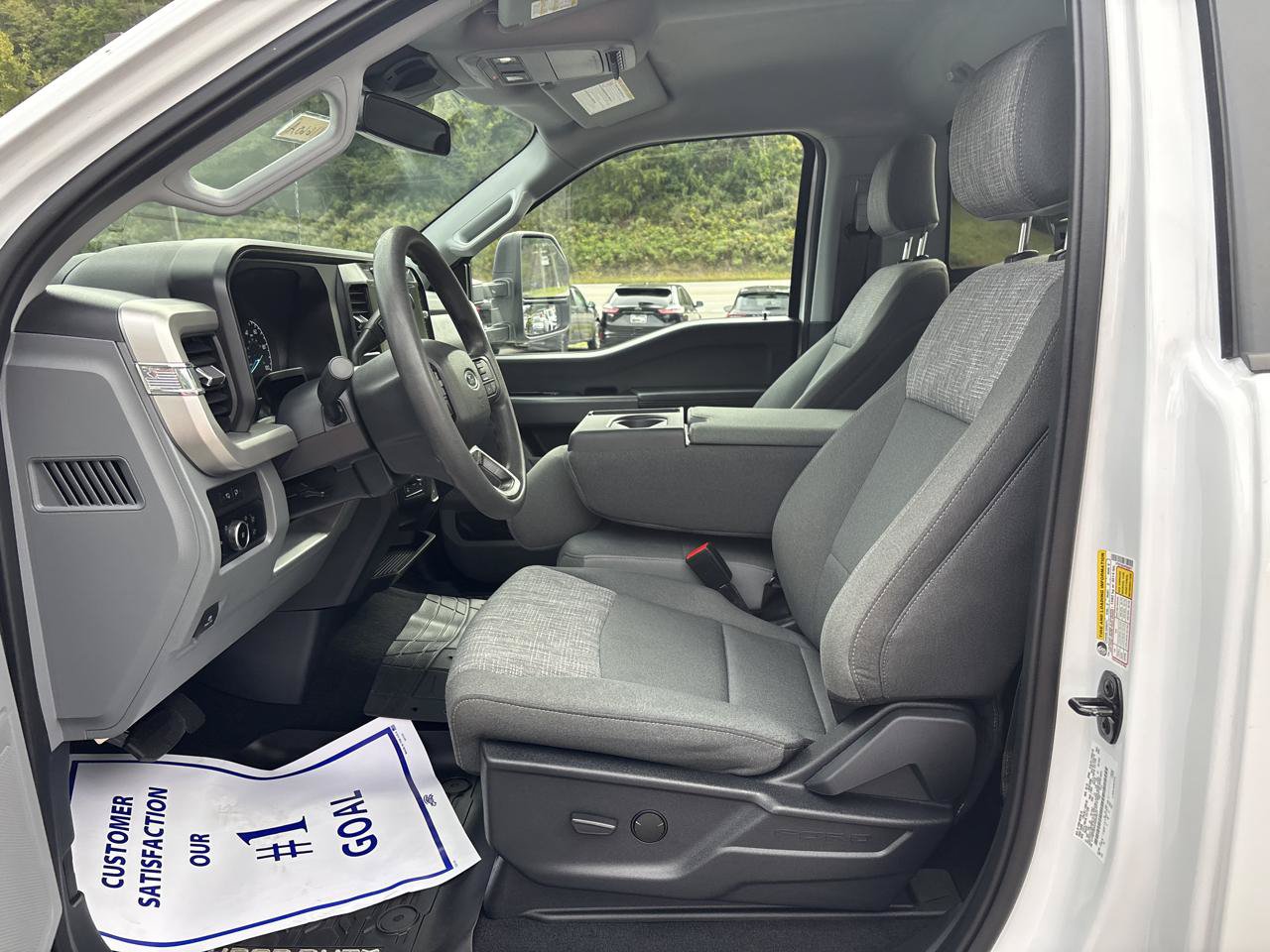 Used 2023 Ford F250 XLT w/ 360-Degree Camera Package AWD/4WD image 12