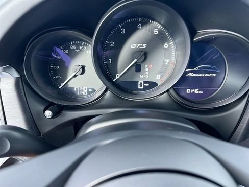 Certified 2024 Porsche Macan GTS AWD/4WD image 20