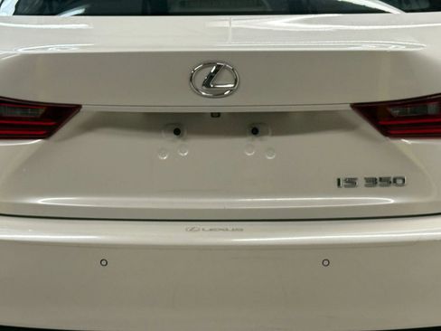 Used 2014 Lexus IS 350 w/ Navigation Package RWD image 11