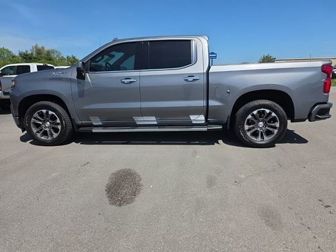 Used 2020 Chevrolet Silverado 1500 High Country w/ Technology Package image 8