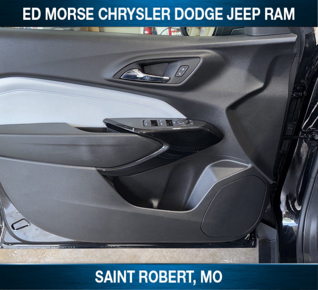 Used 2025 Chevrolet Trax LT w/ Driver Confidence Package FWD image 34