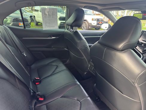 Used 2022 Toyota Camry XSE image 13