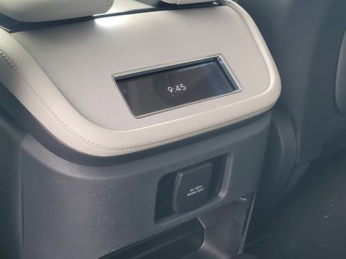 New 2026 Lincoln Navigator Reserve w/ Jet Appearance Package AWD/4WD image 29