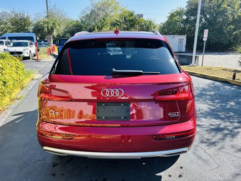 Used 2018 Audi Q5 2.0T Premium image 11