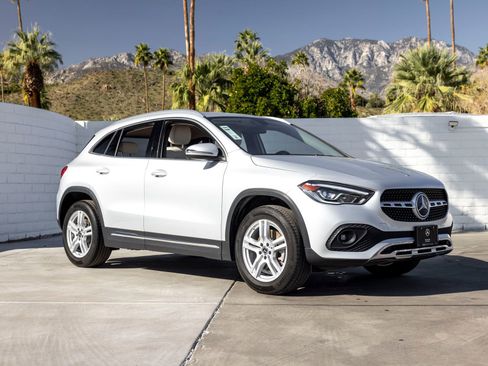 Used 2023 Mercedes-Benz GLA 250 GLA 250 image 2