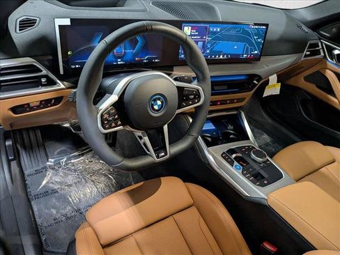 Certified 2025 BMW i4 xDrive40i AWD/4WD image 3
