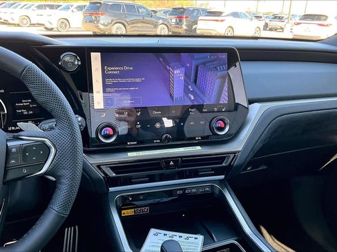 New 2026 Lexus TX 500h AWD image 6