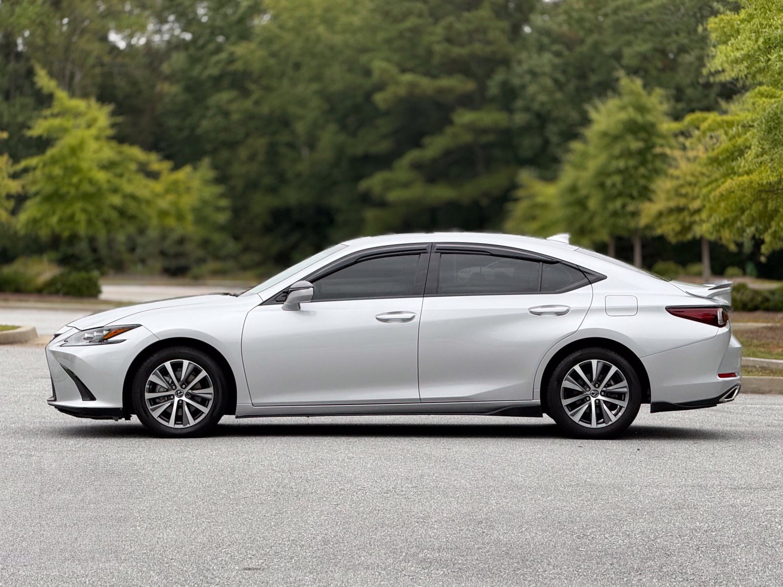 Used 2021 Lexus ES 350 w/ Premium Package FWD image 9