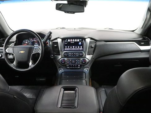 Used 2018 Chevrolet Tahoe Premier AWD/4WD image 28