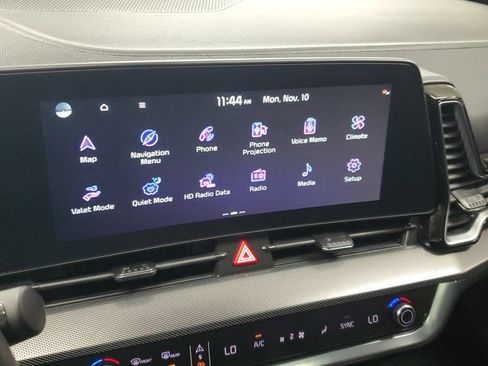 Used 2024 Kia Sportage SX image 22