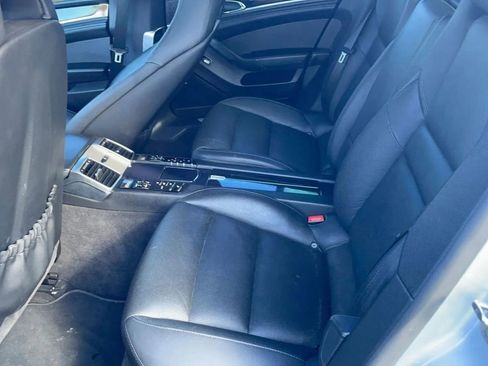 Used 2015 Porsche Panamera S RWD image 35