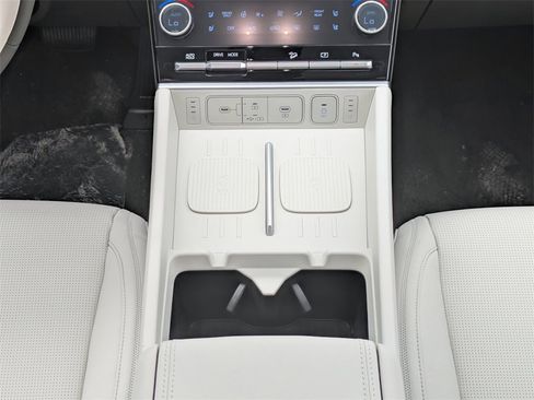 New 2025 Hyundai Santa Fe Calligraphy image 18