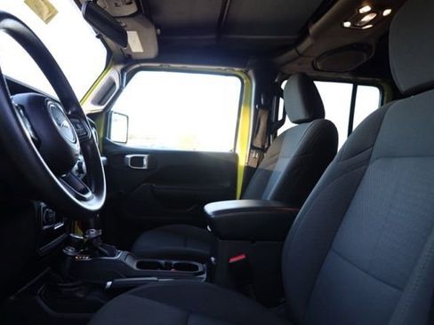 Used 2022 Jeep Wrangler Unlimited Willys image 12