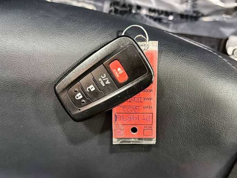 Certified 2022 Toyota Prius Prime Limited image 31