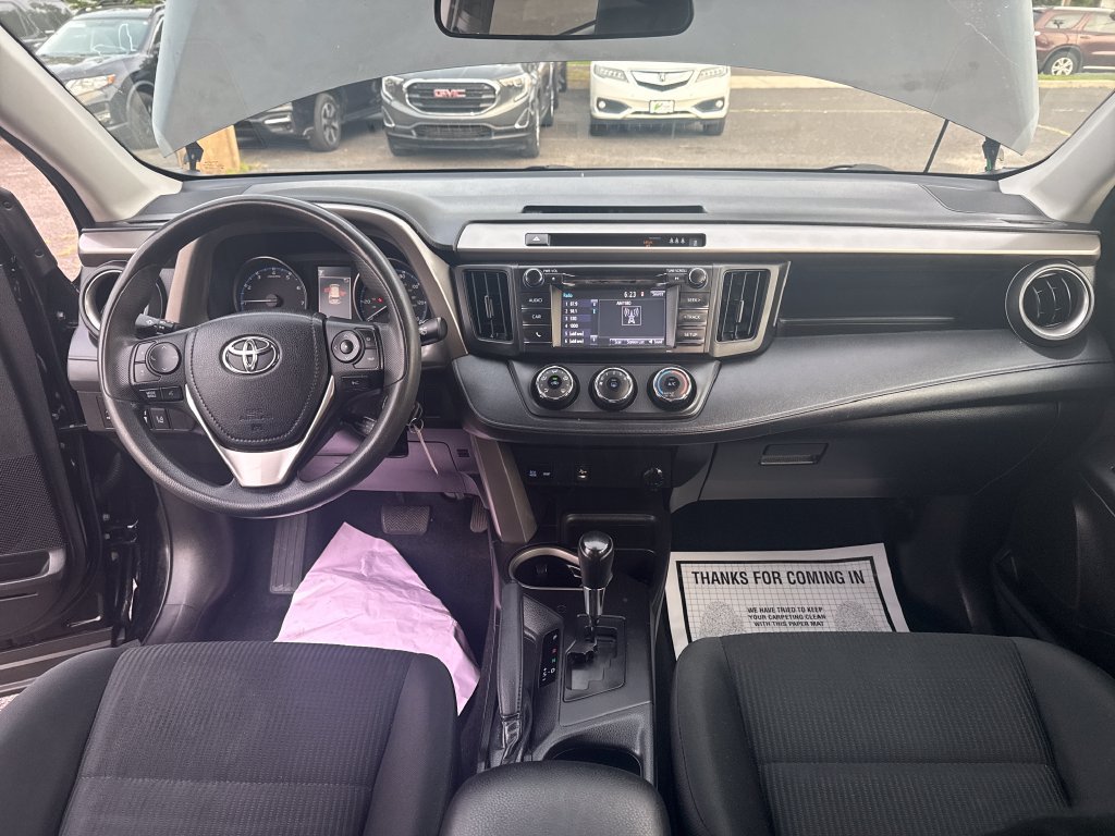 Used 2018 Toyota RAV4 LE w/ All Weather Liner Package AWD/4WD image 18