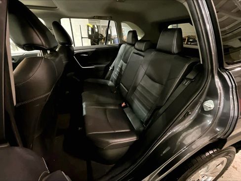 Used 2019 Toyota RAV4 Limited w/ Limited Grade Weather Package image 21