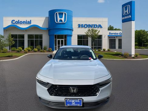 Used 2025 Honda Accord SE image 10