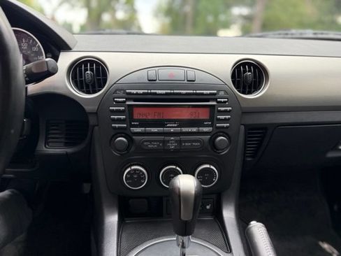Used 2010 MAZDA MX-5 Miata Grand Touring w/ Premium Pkg RWD image 30