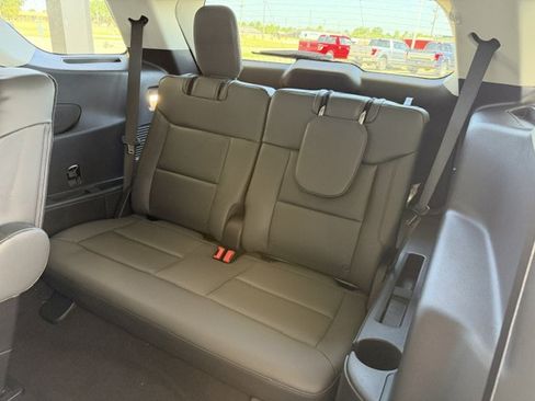 New 2026 Ford Explorer Active w/ Active Comfort Package AWD/4WD image 8