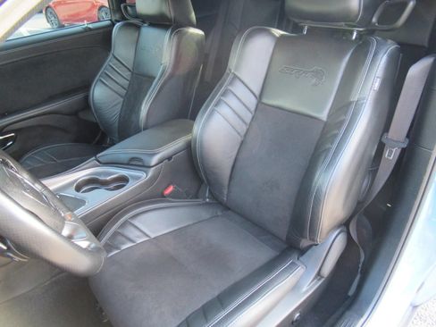 Used 2023 Dodge Challenger SRT Hellcat w/ Driver Convenience Group RWD image 17