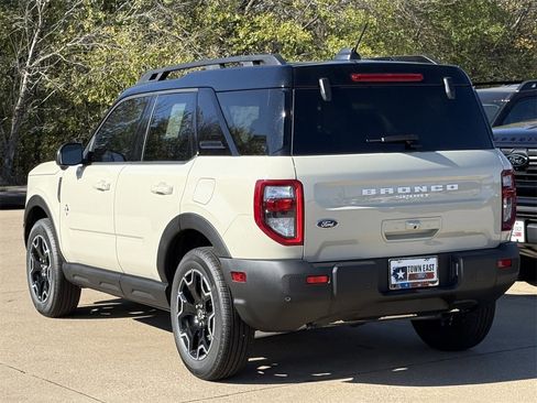 New 2025 Ford Bronco Sport Outer Banks w/ Outer Banks Tech Package+ image 28
